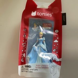 New Toni’s character Cinderella